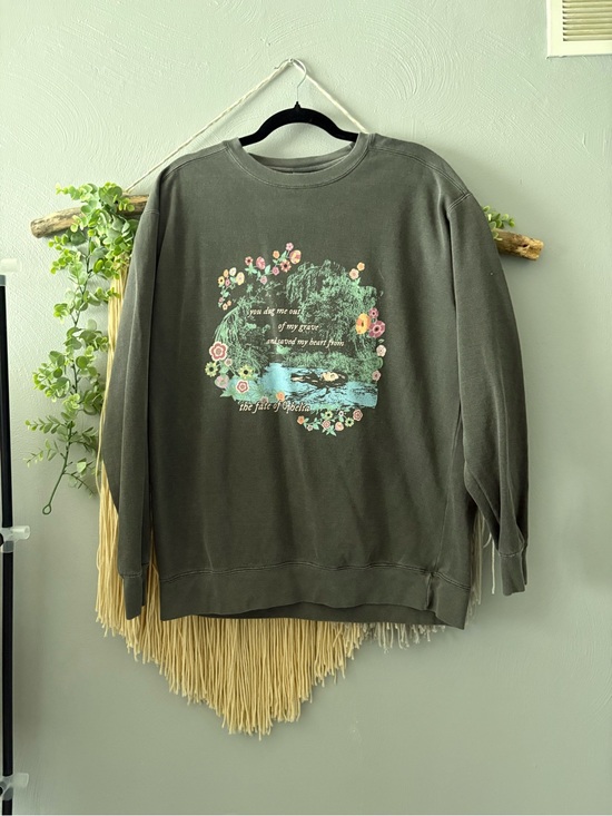 Comfort Colors Tops - Comfort Colors Gray Floral Taylor Swift Ophelia Lyric Graphic Crewneck